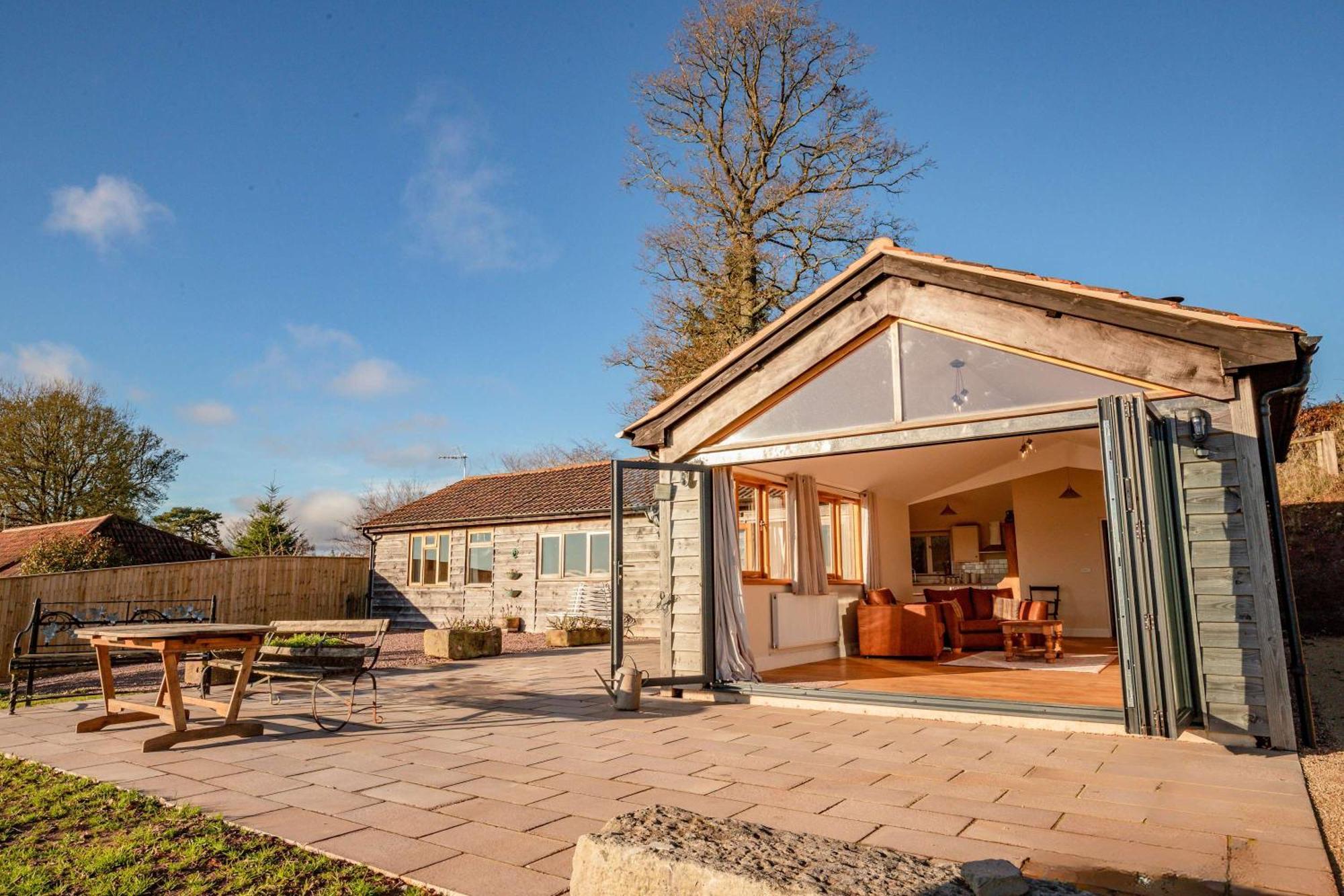 Host & Stay - Upperley Barn بروميارد المظهر الخارجي الصورة